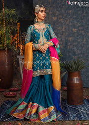 Bridal Mehndi Dresses for Pakistani Designers Front Look