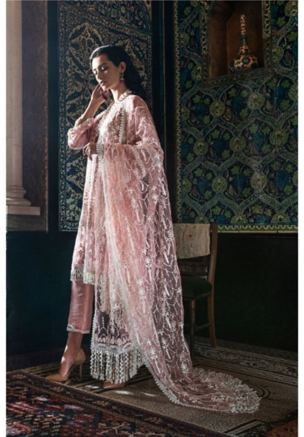 Pakistani dress as per latest Eid trends 2019