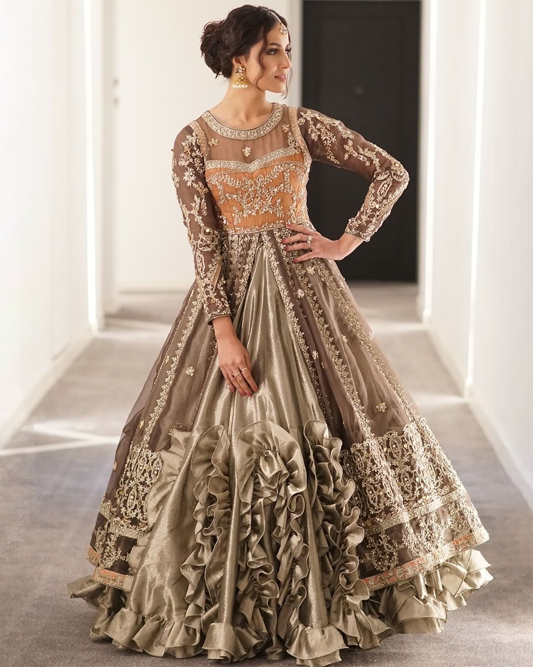 Elegant Pakistani Bridal Gown & Lehenga - Luxurious Bridal Dress