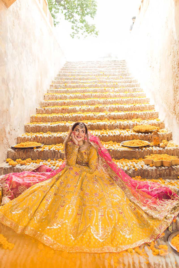 Orange Lehenga Choli Bridal Pakistani Wedding Dress 2023