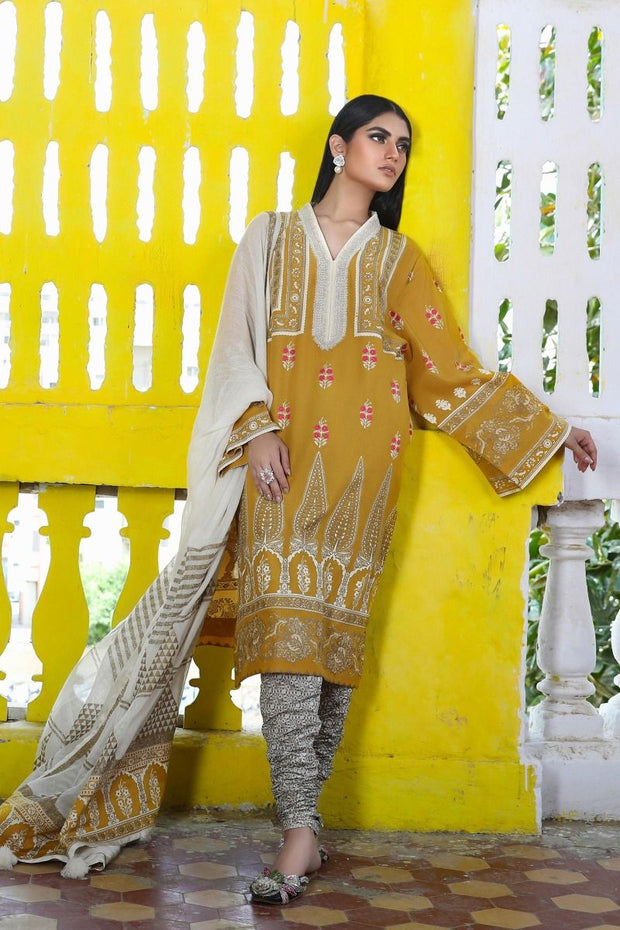 Kurta designs for hotsell girl by pakistani designers