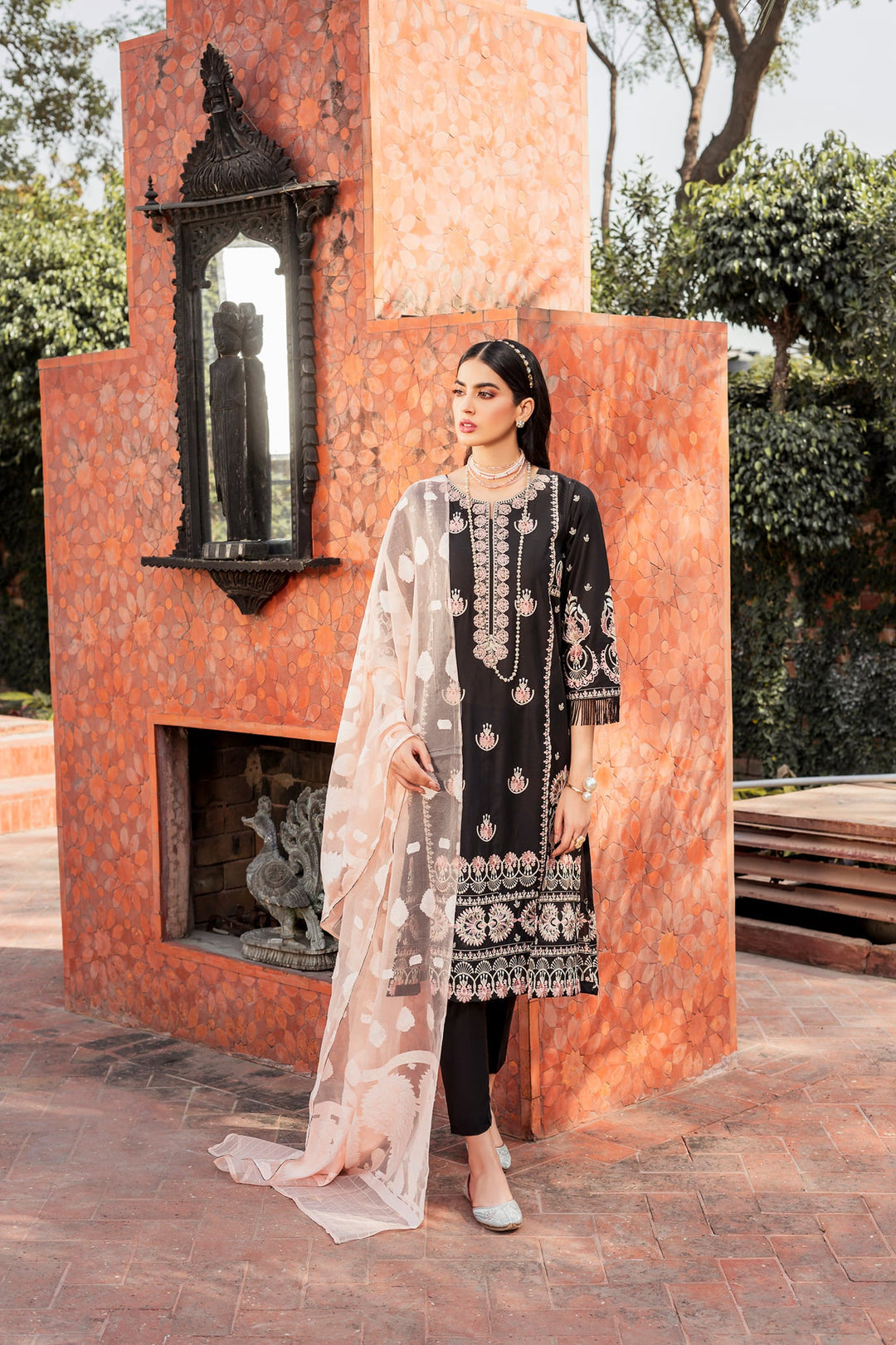 Pakistani Black Dress in Kameez Trouser Dupatta Style