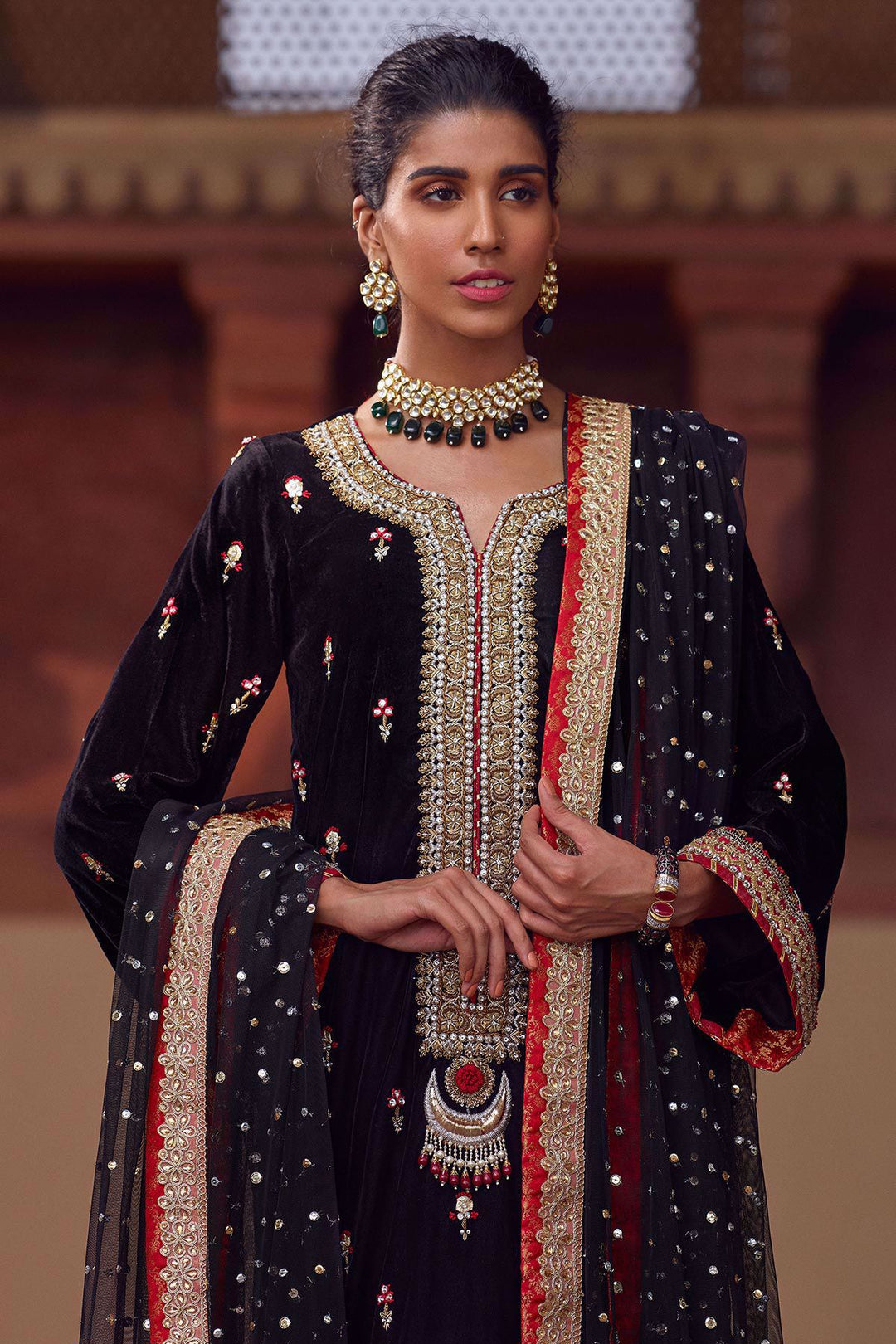 Pakistani Black Salwar Kameez for Ladies Party #PN576