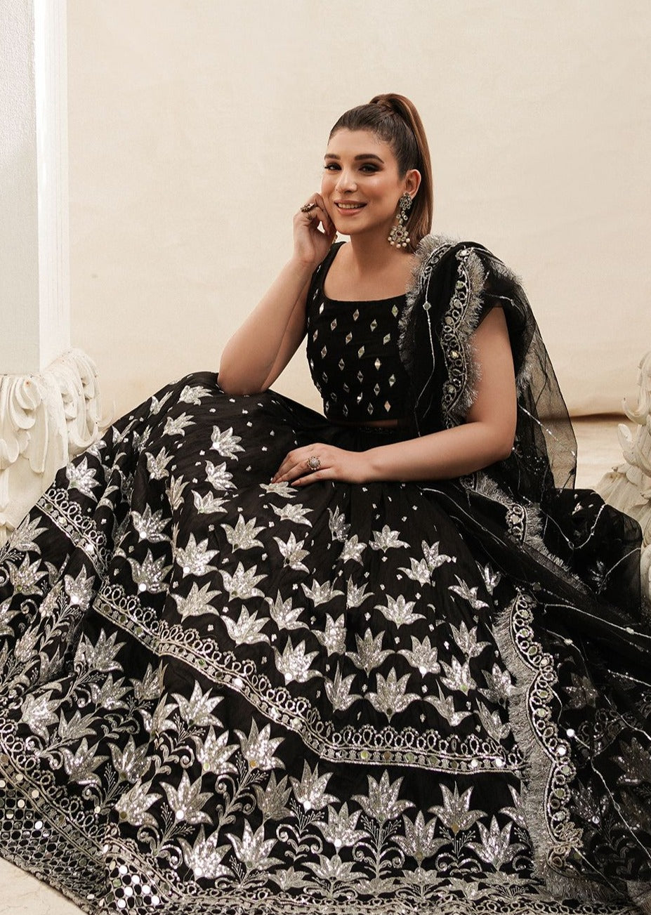 Exquisite Black Pakistani Bridal Lehenga Choli for Weddings
