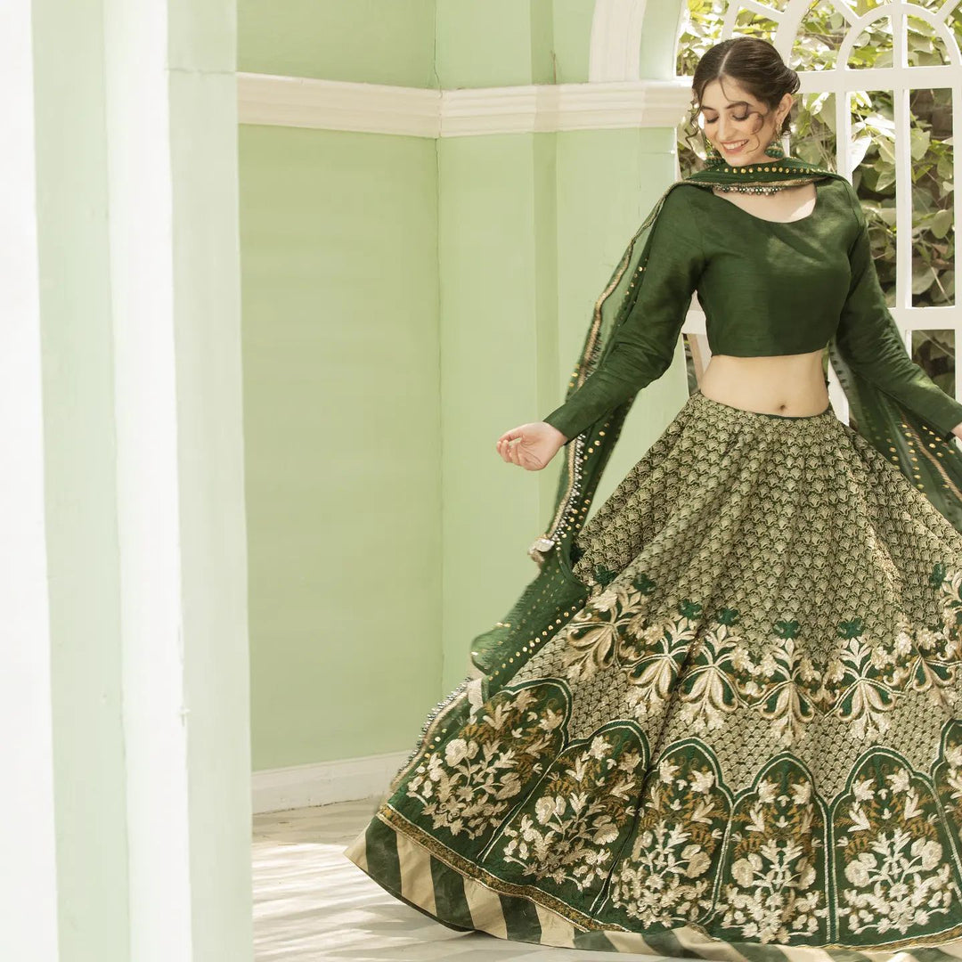 Elegant Green Pakistani Bridal Lehenga Choli for Weddings