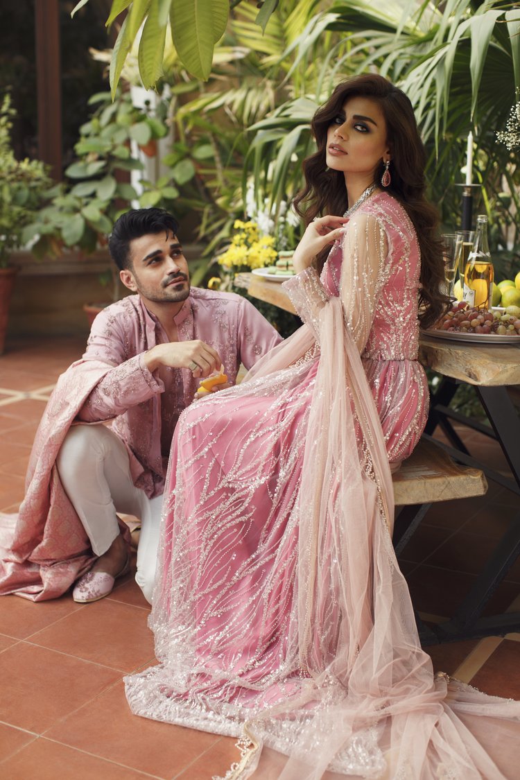 Exquisite Pink Pakistani Bridal Lehenga Choli for Weddings