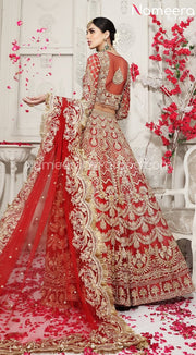  Pakistani Bridal Dress in Red Color for Wedding Model Backside Look