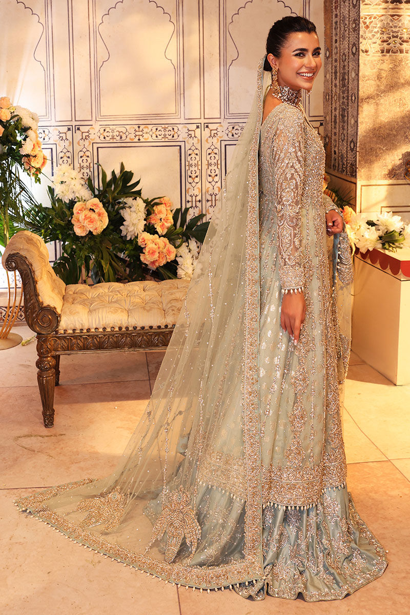 Pakistani Bridal Dress: Elegant Gown with Blue Lehenga