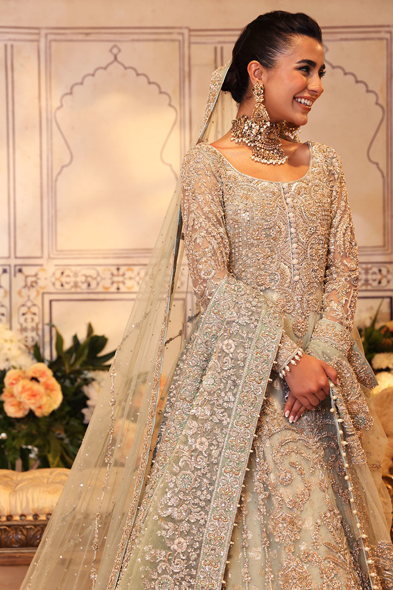 Pakistani Bridal Dress: Elegant Gown with Blue Lehenga