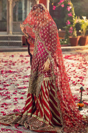 Pakistani Bridal Heavy Lehnga Wear Side Look