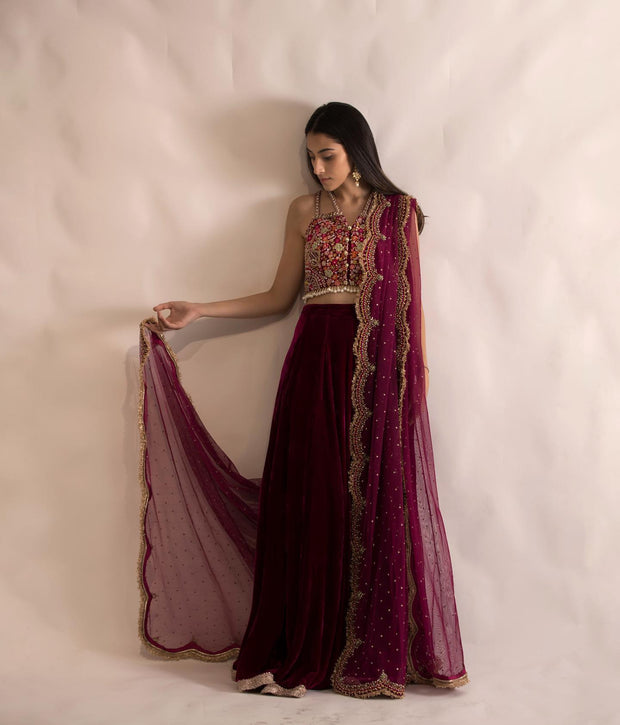 Pakistani Bridal Lehenga with Sleeveless Choli Dupatta Online