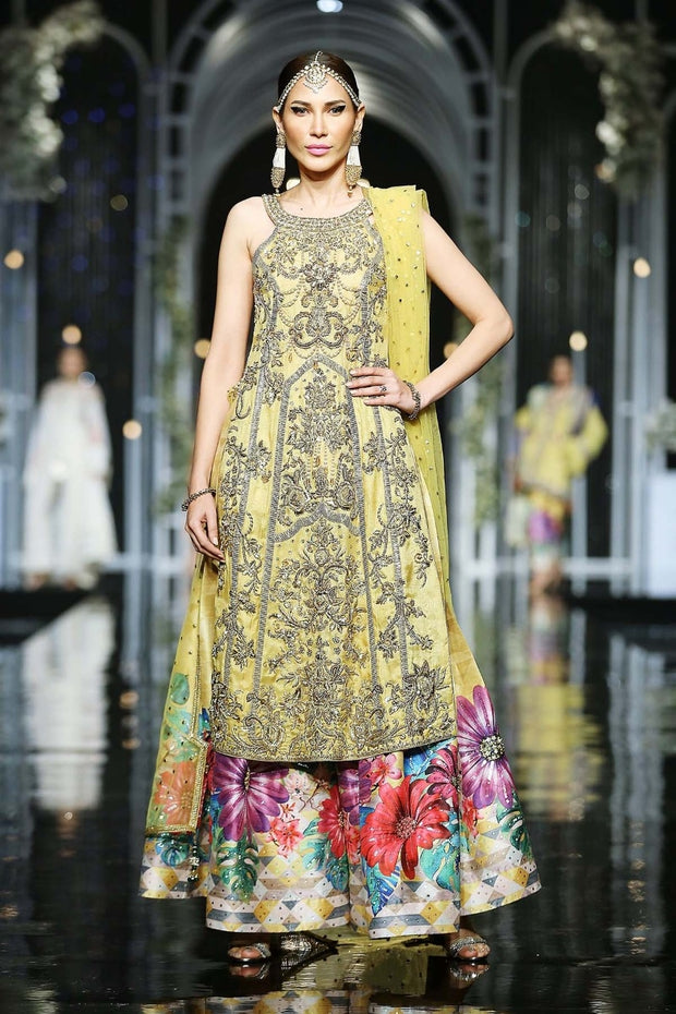 Pakistani Bridal Mehndi Lehnga for Wedding