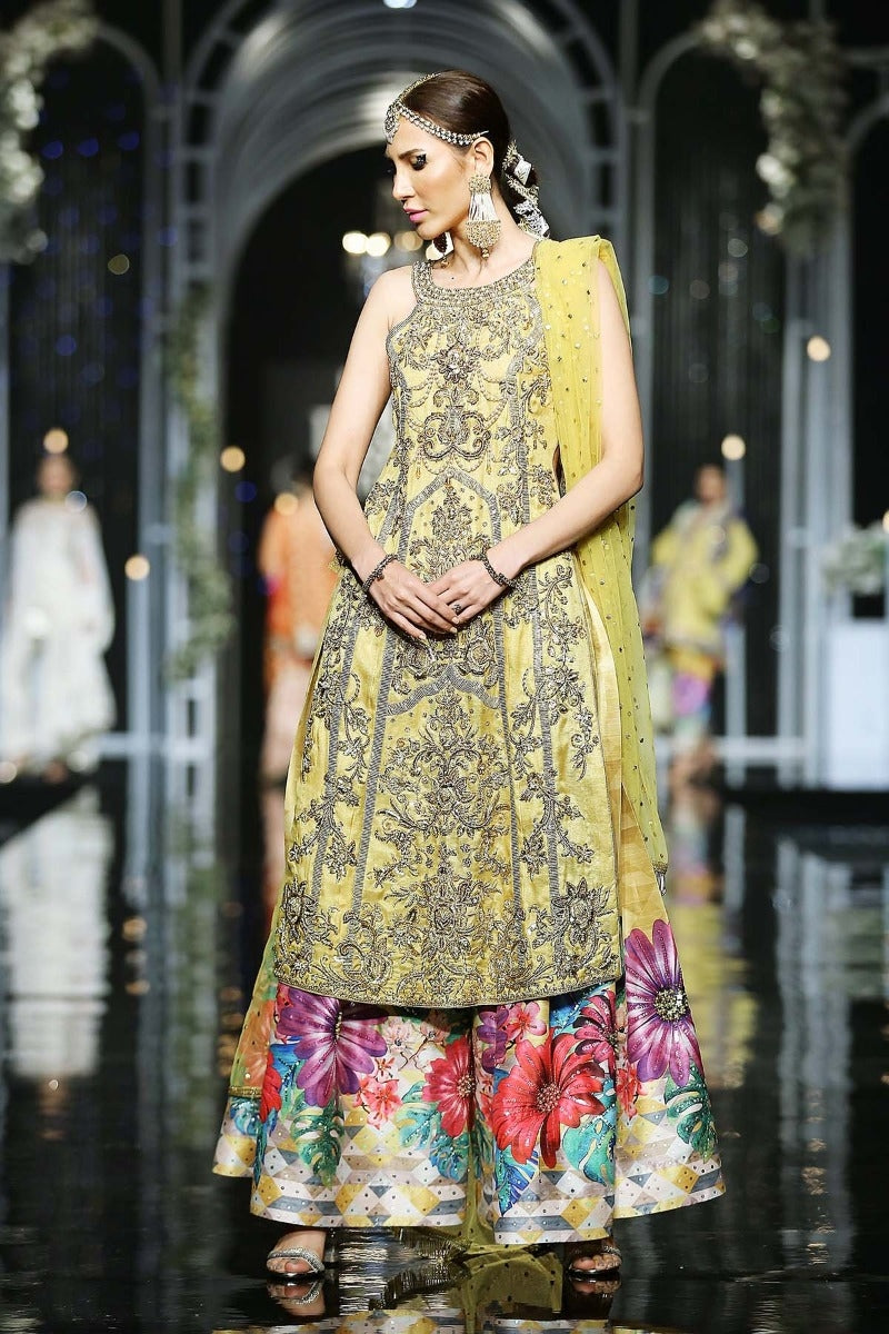 Pakistani Bridal Mehndi Lehnga for Wedding