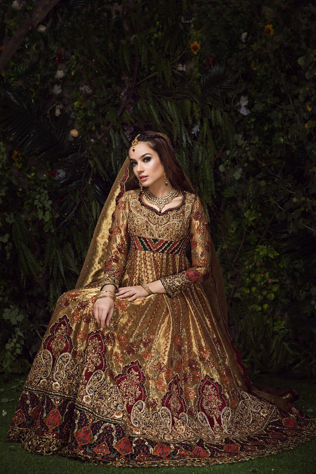 Pakistani Embellished Lehenga Designs 2022