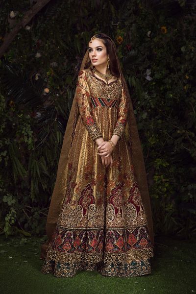 Pakistani Embellished Lehenga Designs for Bridal