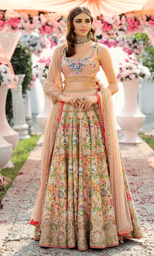Pakistani Designer Lehnga Choli for Wedding Overall Look