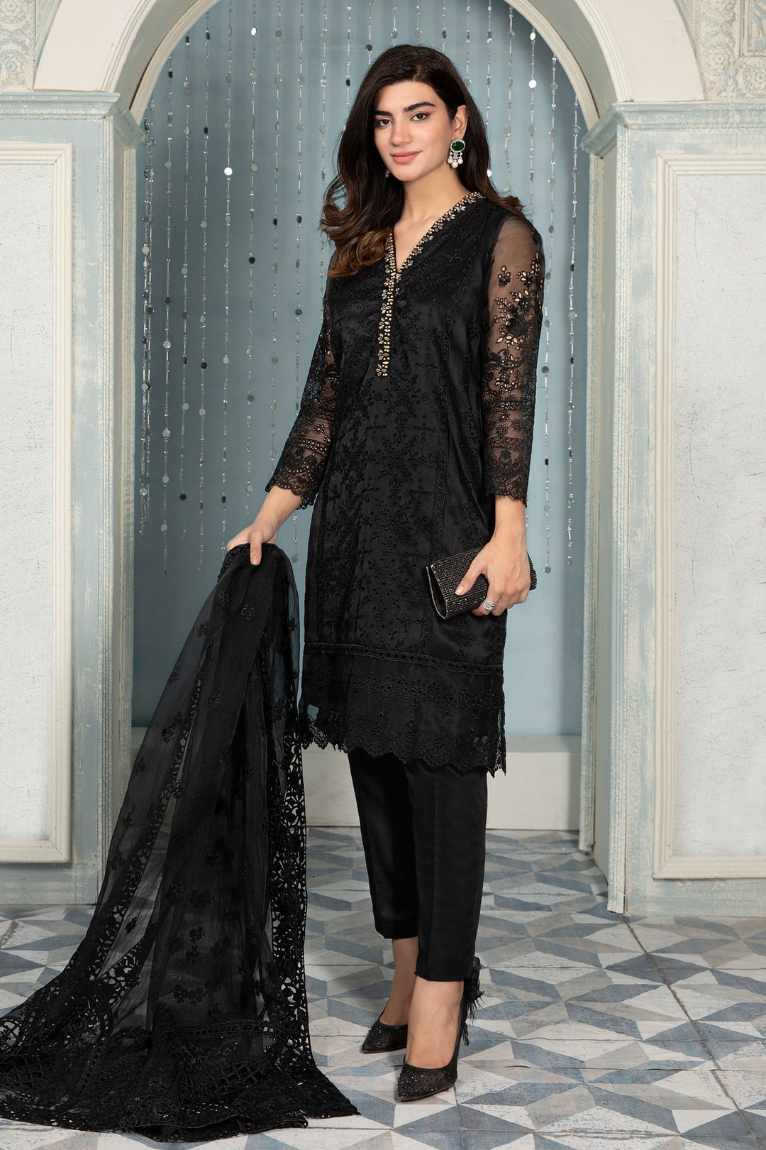 Buy Pakistani Dress in Black Salwar Kameez Dupatta Style Large Buy Pakistani Dress in Black Salwar Kameez Dupatta Style Large