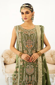 Pakistani Mehndi Dress in Kameez Sharara Style