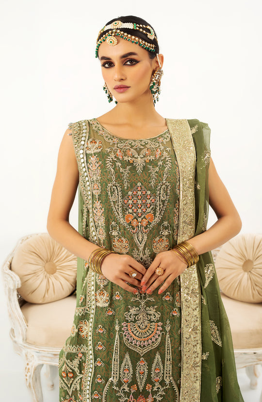 Pakistani Mehndi Dress in Kameez Sharara Style