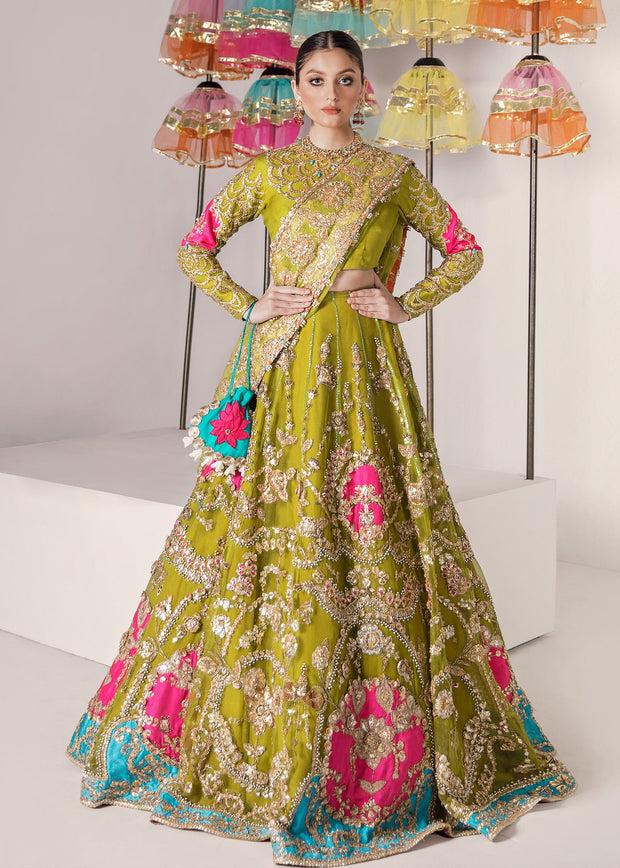 Pakistani Mehndi Lehnga Outfit for Bride 