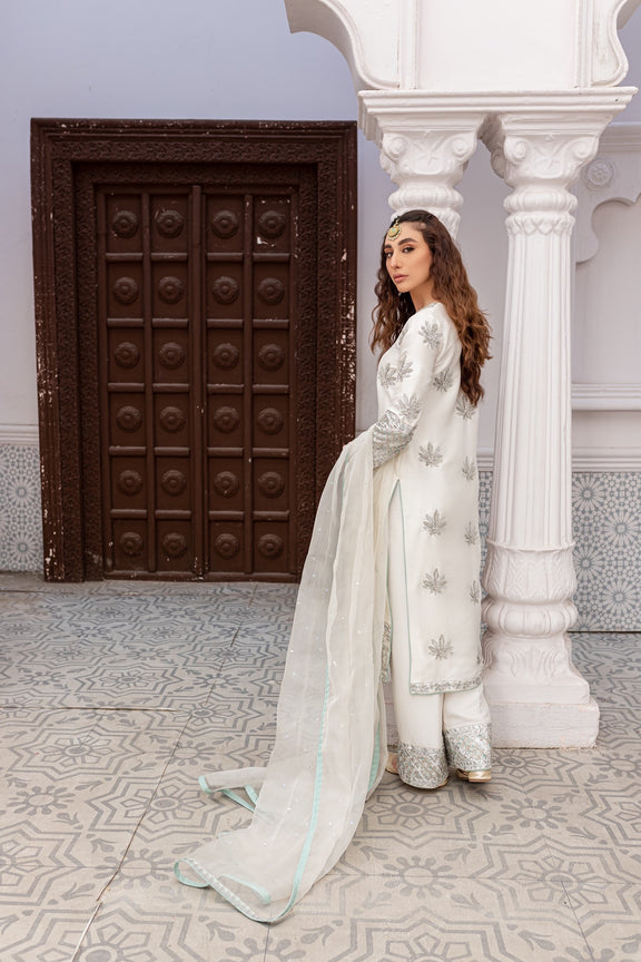 Pakistani Raw Silk White Salwar Kameez Dupatta