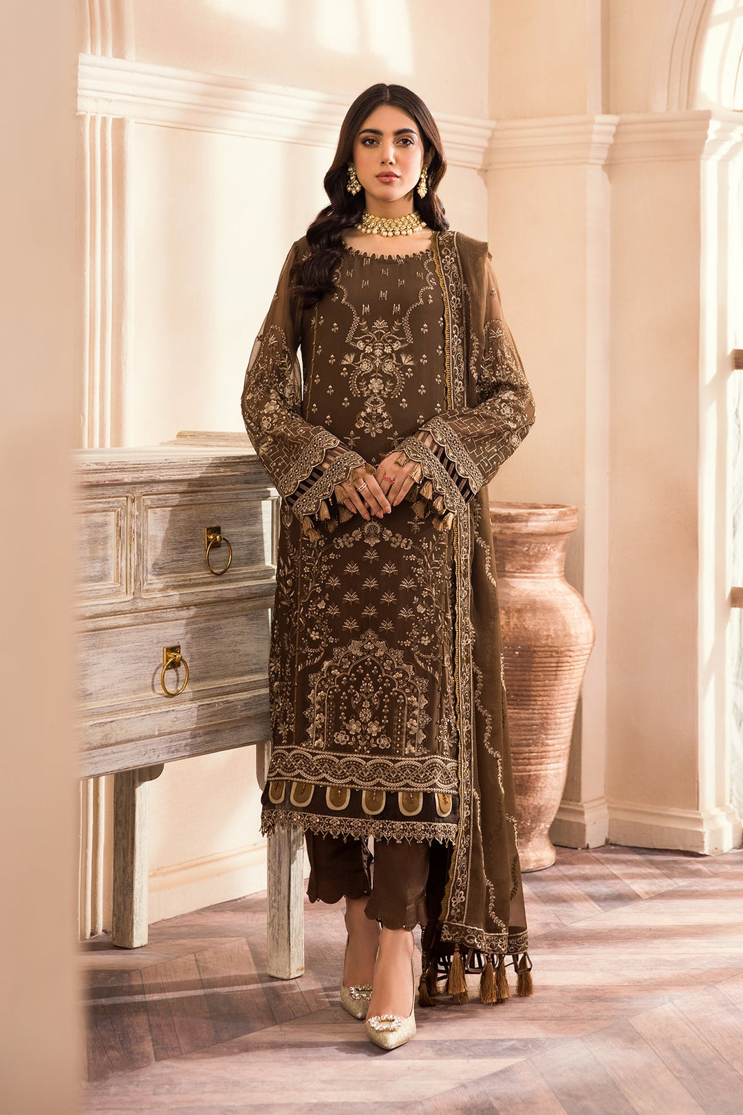 Pakistani Salwar Kameez Latest in Mehndi Shade Shade