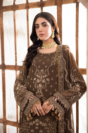 Pakistani Salwar Kameez Latest in Mehndi Shade Designer
