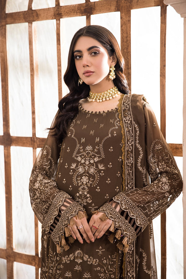 Pakistani Salwar Kameez Latest in Mehndi Shade Designer