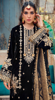 Pakistani Velvet Salwar Kameez Design for Party wear