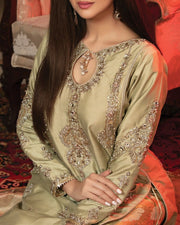 Pakistani Wedding Dress in Gharara Kameez Dupatta Style Online
