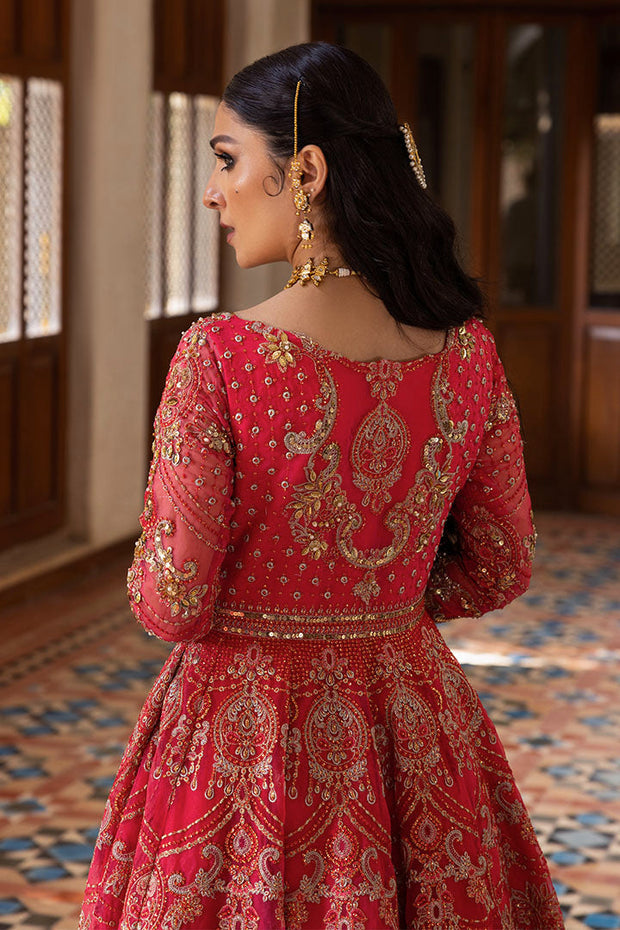 Pakistani Wedding Dress in Pishwas Dupatta and Lehenga Style