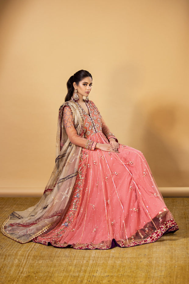 Pakistani Wedding Dress in Traditional Pishwas Style Online