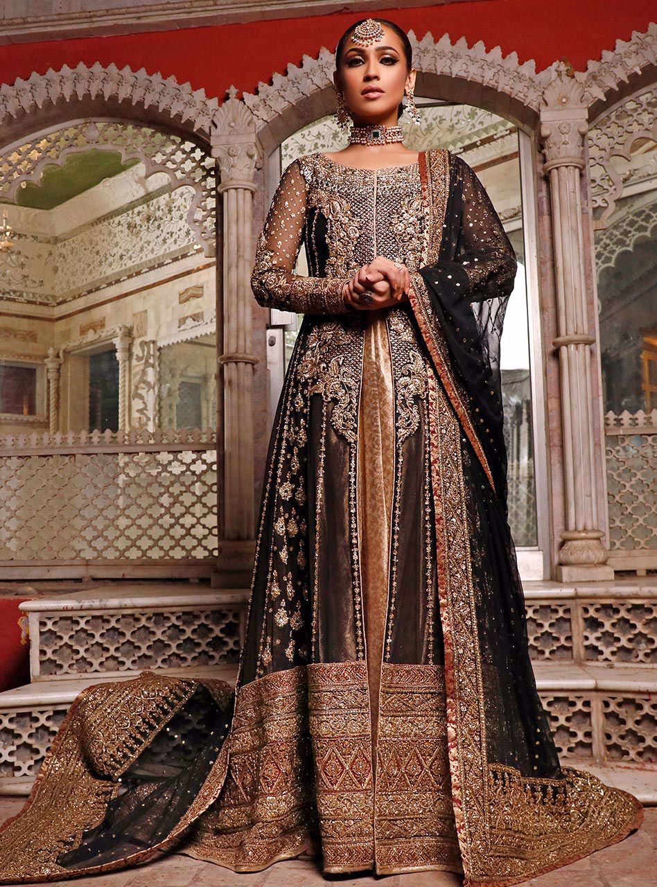 Pakistani Bridal Dress in Black Color for Wedding J5173