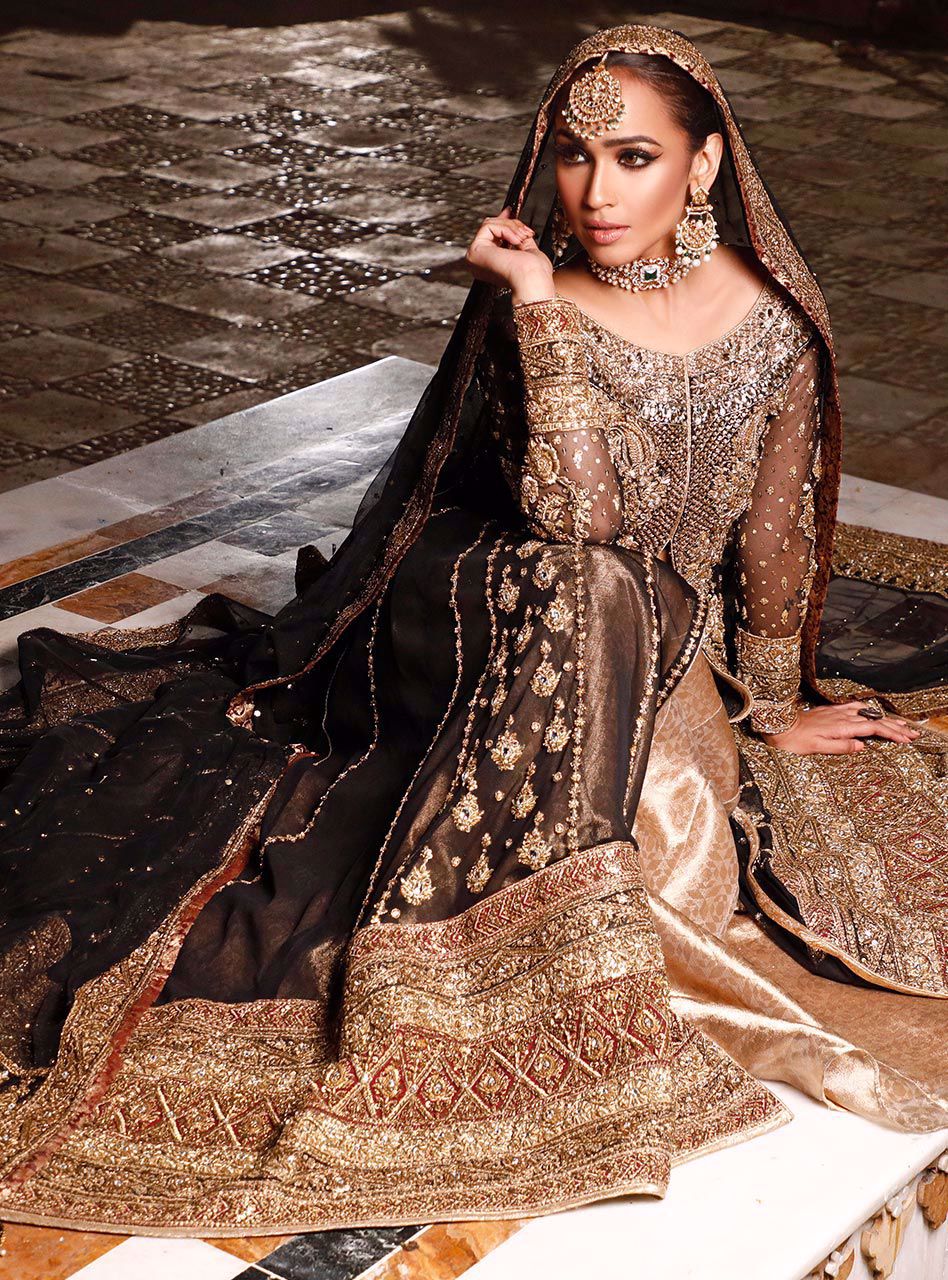 Pakistani Bridal Dress in Black Color for Wedding Nameera by Farooq Pakistani Bridal Dress in Black Color for Wedding Nameera by Farooq