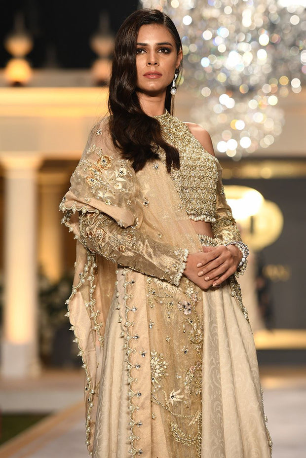 Pakistani Bridal Lehnga in Gold Color for Wedding