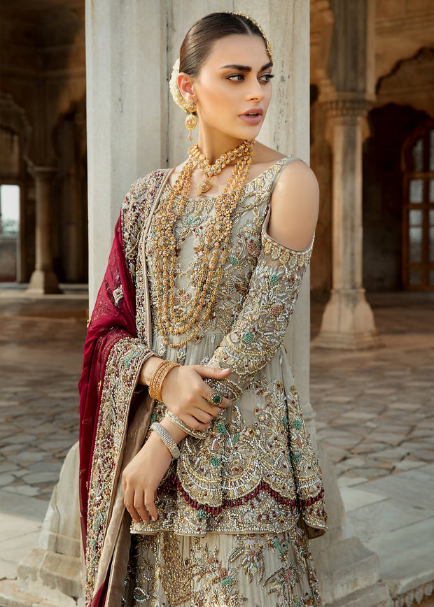 Pakistani Bridal Lehnga with Short Shirt for Wedding Close Up