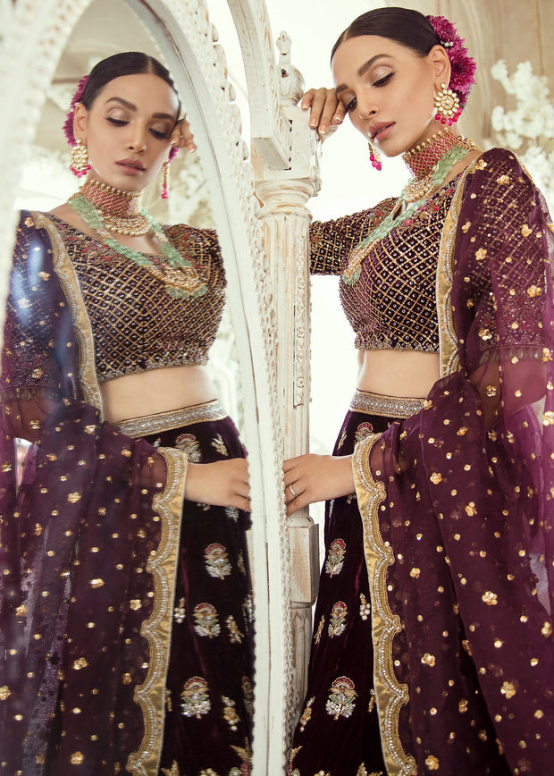 Pakistani Bridal Velvet Lehnga Choli for Wedding Close Up