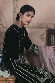 Pakistani Designer Dress  Winter Collection Close Up