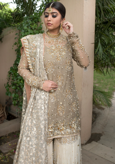 Elegant Pakistani Wedding Dress For Bride  1