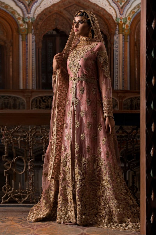 Beautiful Pakistani designer bridal dress in tea pink color 