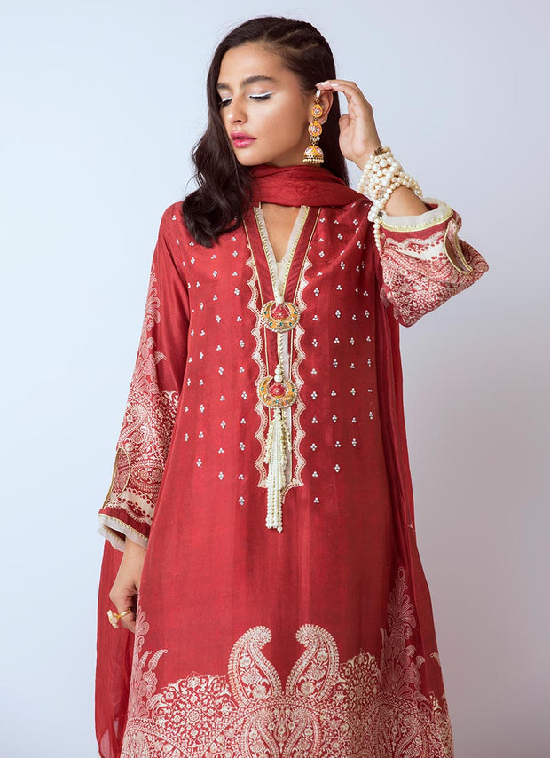 white christmas dresses Pakistani designer silk dresses beautifully embroidered Nameera by Farooq white christmas dresses Pakistani designer silk dresses beautifully embroidered Nameera by Farooq