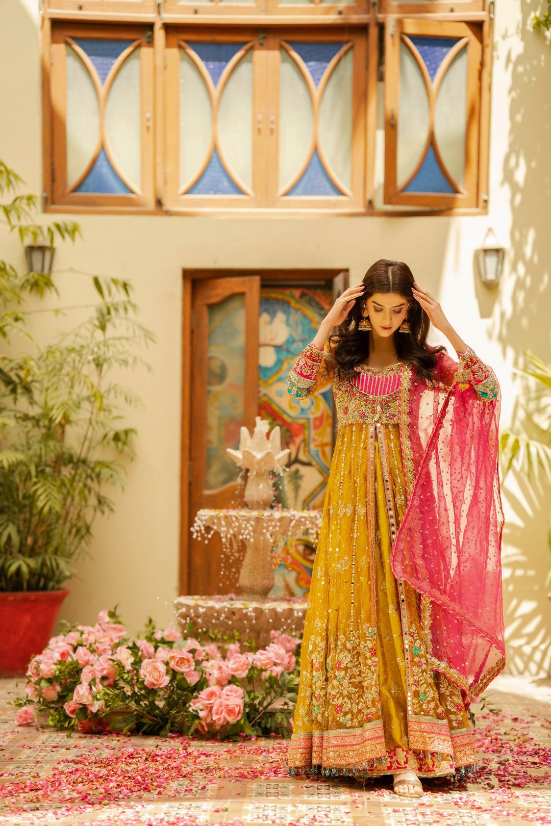 Stunning Yellow Pakistani Bridal Dress: Frock Lehenga for Mehndi