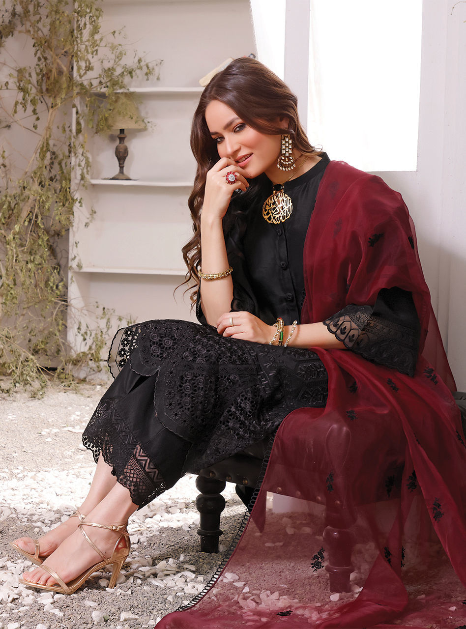 silk dress in pakistan 3-PC Embroidered Silk