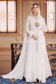 Premium White Pakistani Wedding Dress Online Overall Look