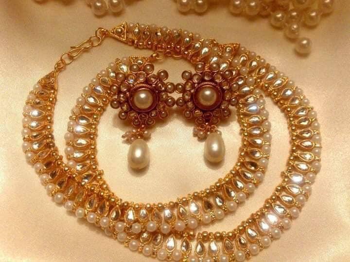 Buy Pretty Anklets With Earrings Set Latest Design – Nameera by Farooq