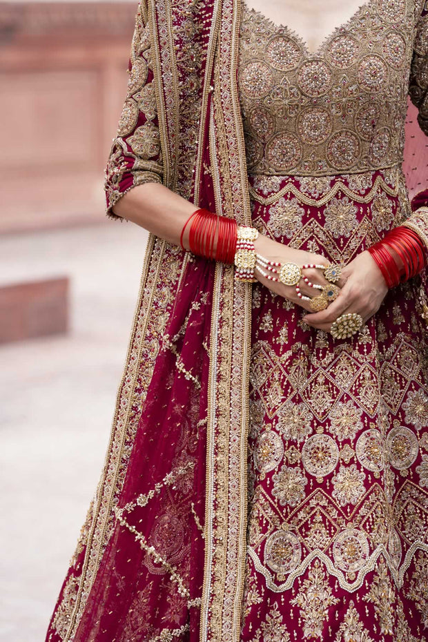 Red Lehenga Blouse Design Bridal Wear Pakistani Wedding Dresses 2023