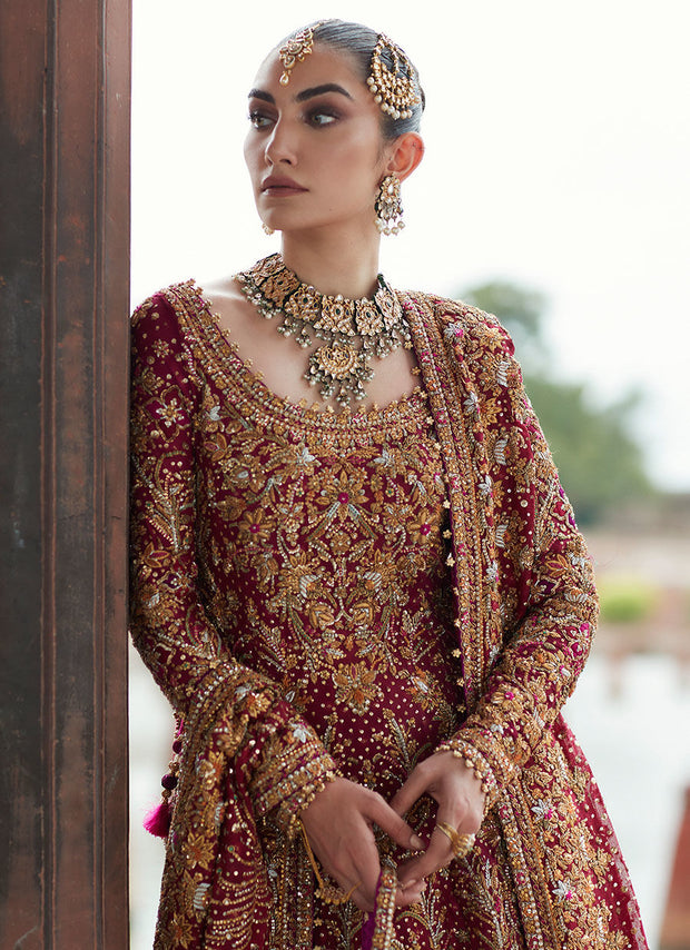 Red and Golden Lehenga Kameez for Pakistani Bride 2022