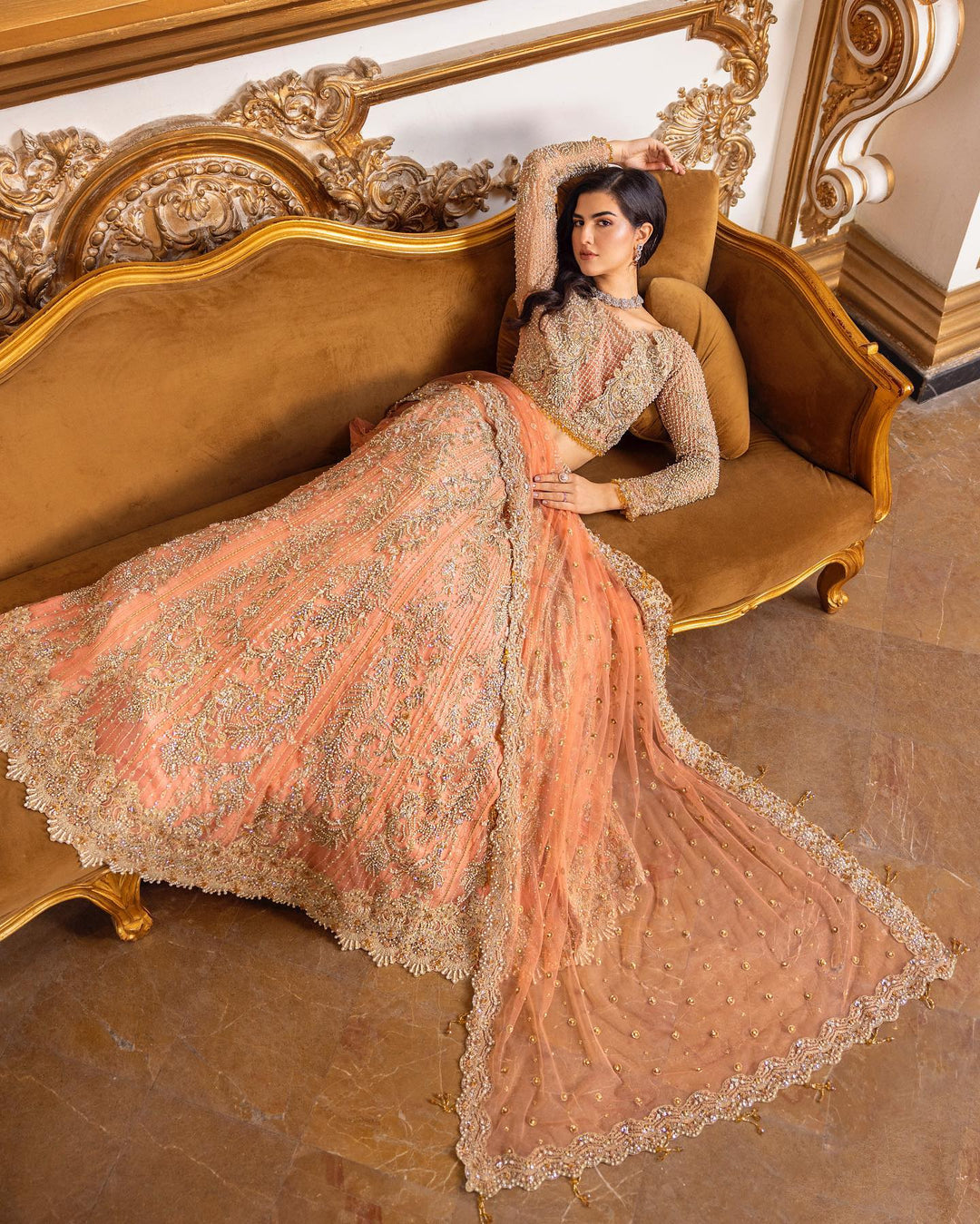 Exquisite Pakistani Bridal Lehenga Set - Perfect for Weddings