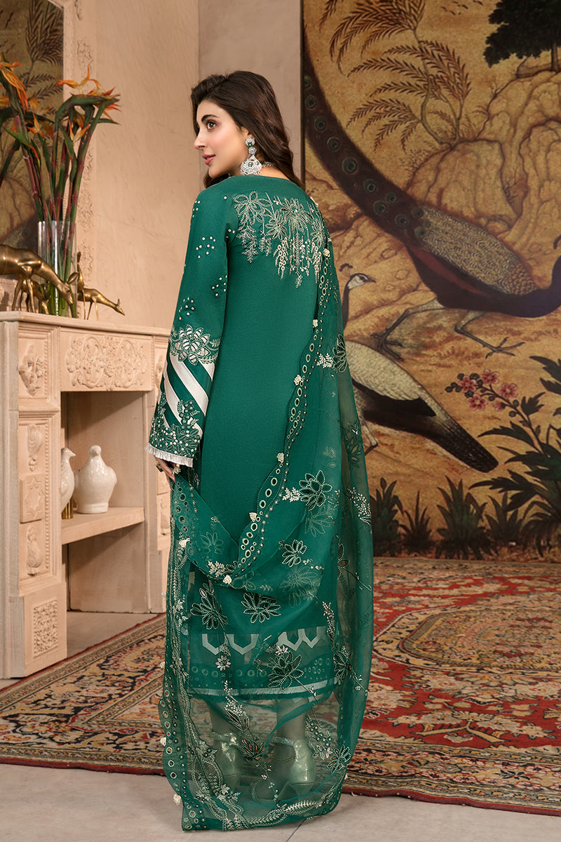 Green Lawn Kameez Salwar in Pakistani Eid Dresses 2022