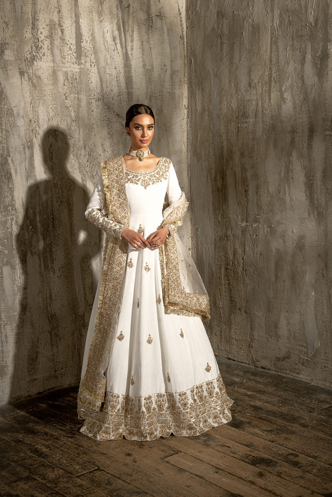 Royal Nikkah Dress for Bride in Traditional Pishwas Style – Nameera by  Farooq